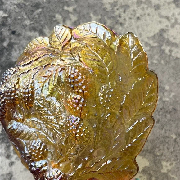 Iridescent Glass Leaf Bowl - Picture 7 of 12